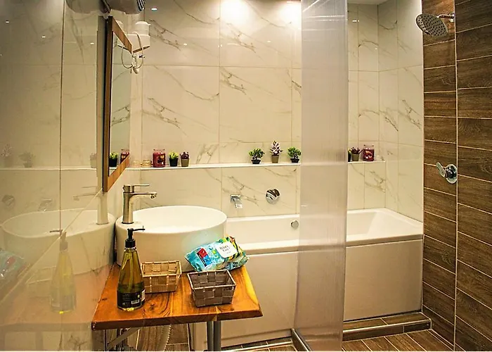 Ayasofia Jakuzzi 2 Bedrooms Balcony * סלוניקי