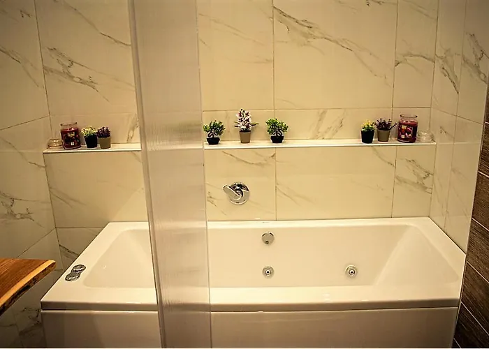 Ayasofia Jakuzzi 2 Bedrooms Balcony * Saloniki